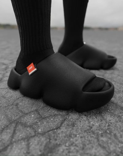 "STZY: Redefining Fashion Dynamics with Unapologetic Style"
