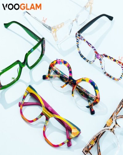 "Unlock Your Glamour Potential: Vooglam Inspires Confidence with Every Stroke"