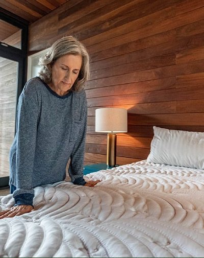 "Dream Deeper: Unmatched Comfort with DLX Mattress"