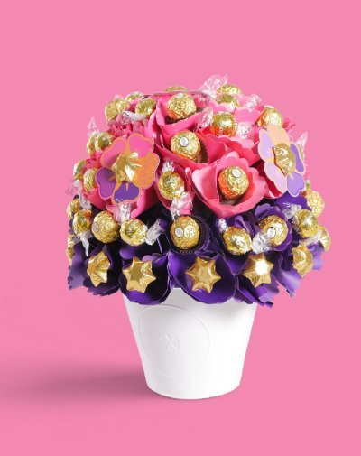 "Blossoming Delights: Edible Blooms AU Brings Sweet Surprises to Your Doorstep"