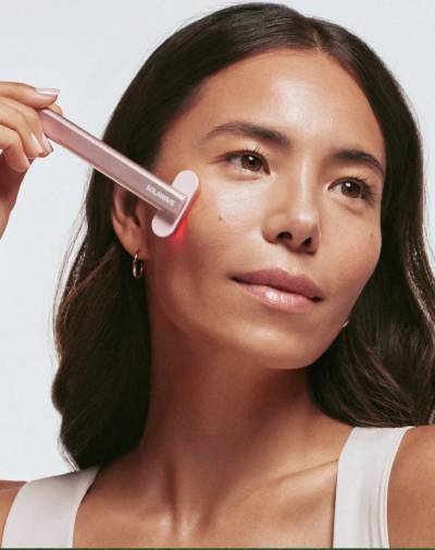 Solawave Light Up Your Skin, Power Up Your Glow
