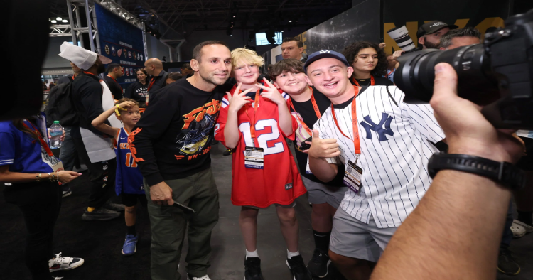 Fanatics Review: The Only Source for Official Licensed Sports Merchandise — With Fulfilment and Quality That Don't Always Match the Price 
