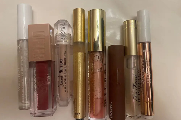 11 lip glosses for a plump and shiny pout.