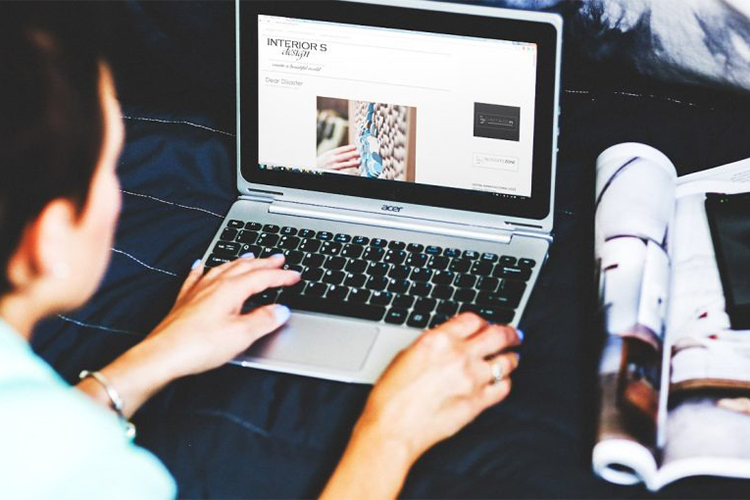 How to get people to read your blog.