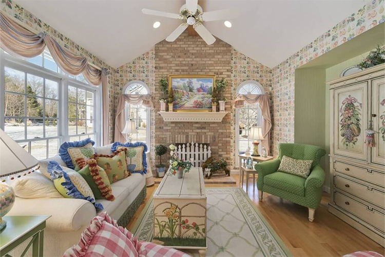 Guidelines for Decorating with Textured Fabrics.