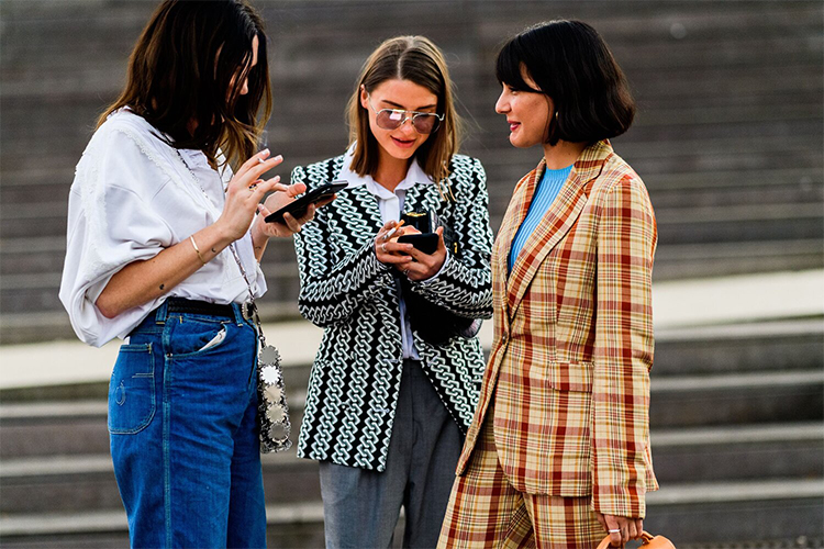 Apps that are a must-have for all fashion enthusiasts.