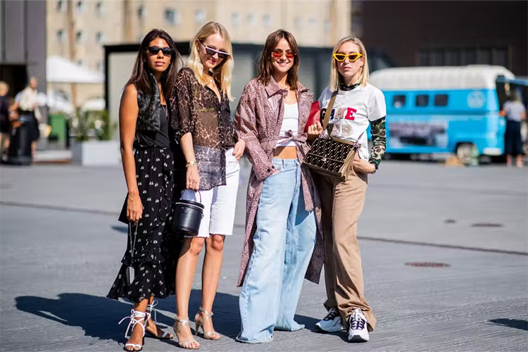 Apps that are a must-have for all fashion enthusiasts.