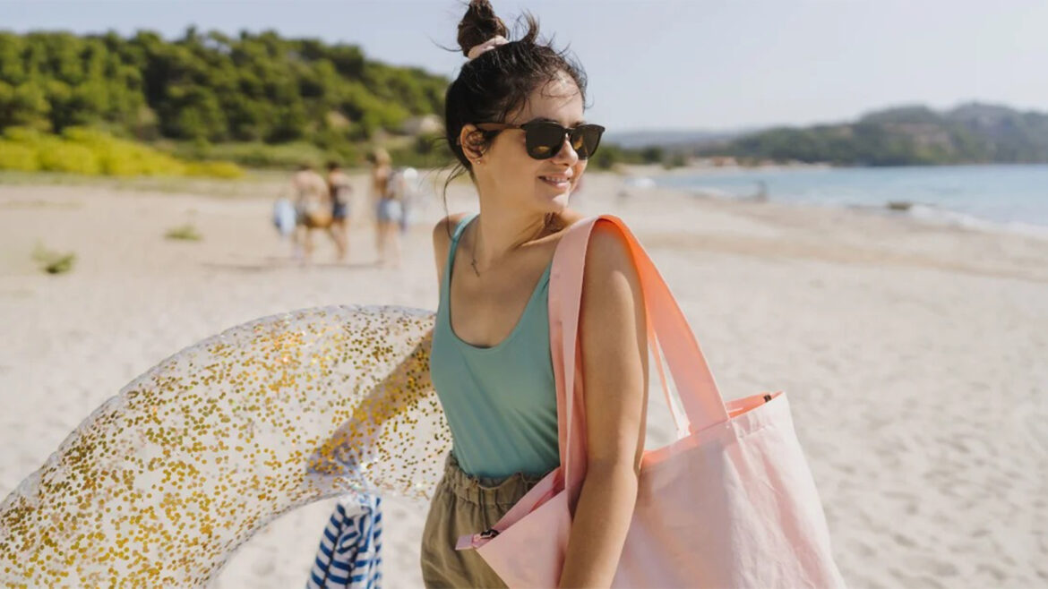 List the contents of your beach bag.