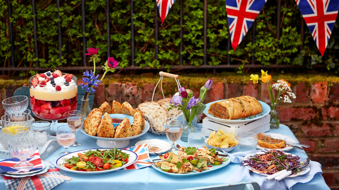 Menu suggestions for a backyard party.