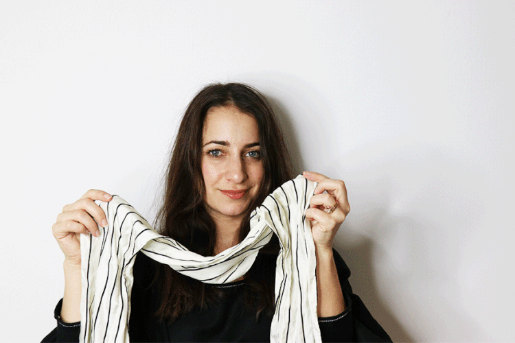 How to wear your hair in a headscarf during the summer.
