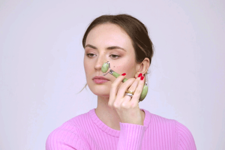 A step-by-step guide to using a face roller.
